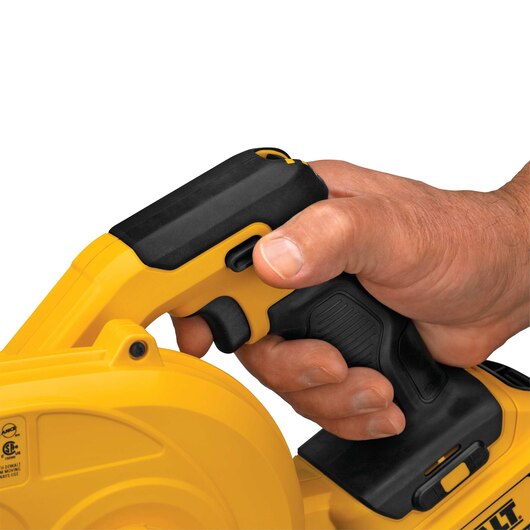 DEWALT 20V MAX* Compact Jobsite Blower Kit