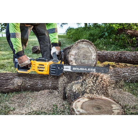 DEWALT 60V MAX* Brushless Cordless 20 in Chainsaw (Tool Only)