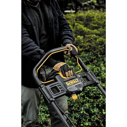 DEWALT 2X20V MAX* 21-1/2 in. Brushless Cordless Push Mower