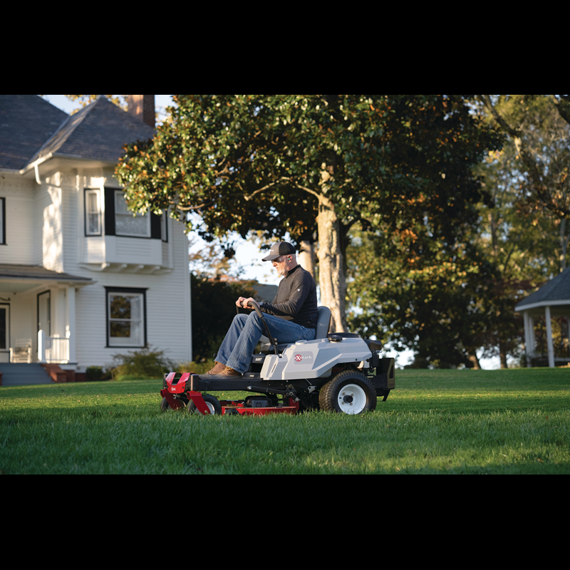 Quest E-Series 22 HP* Exmark w/42" Series 2 Fabricated Deck